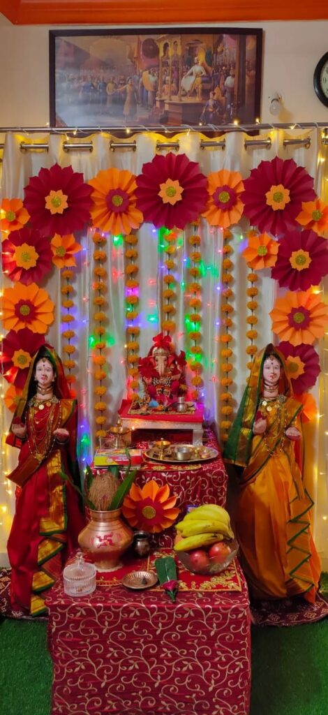 Devotional Flower Decoration  Pooja Décor Services In Delhi NCR