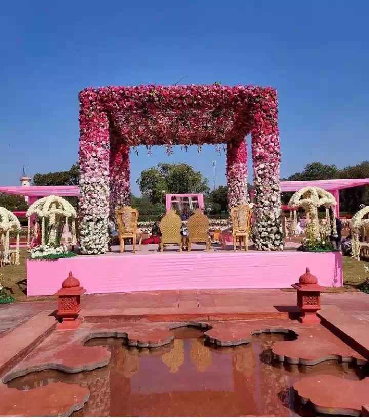 Flower wedding stage 