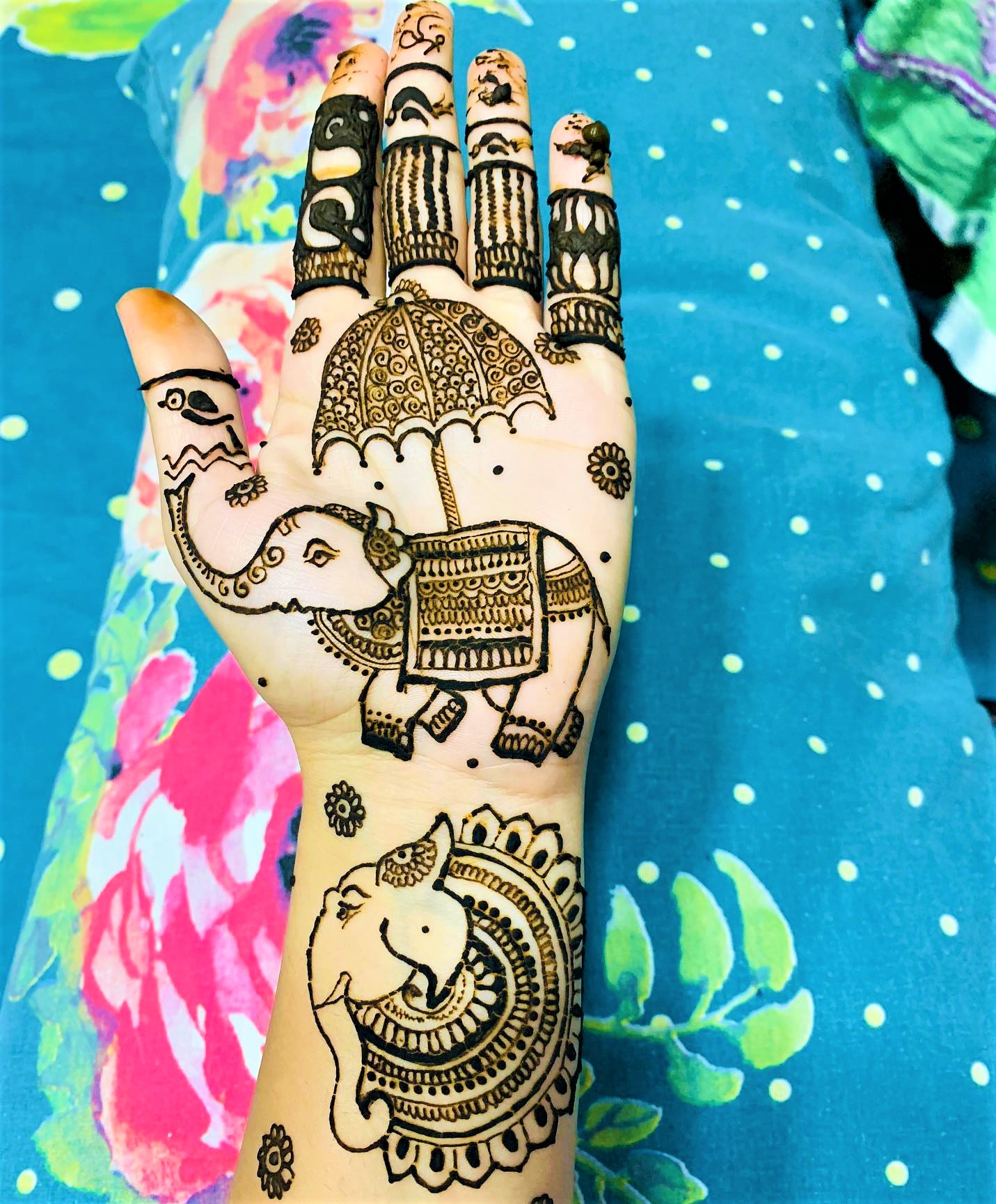 Mehndi Designs: Traditional Henna Body Art (Dover Pictorial Arch  9780486438603 | eBay