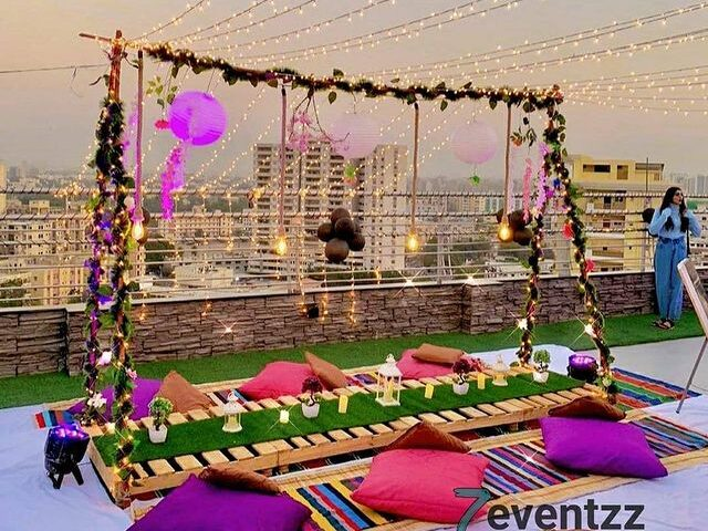 Outdoor Furniture Ideas for a Rooftop Party