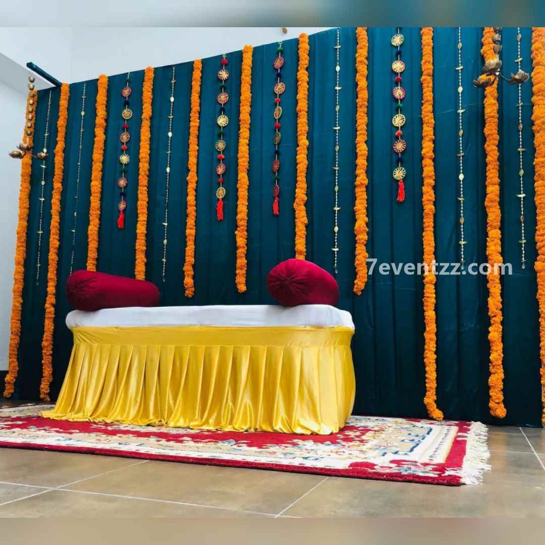 Mehndi Decor Trend - Bridal Seats & Bridal Backdrops for 2021 Weddings