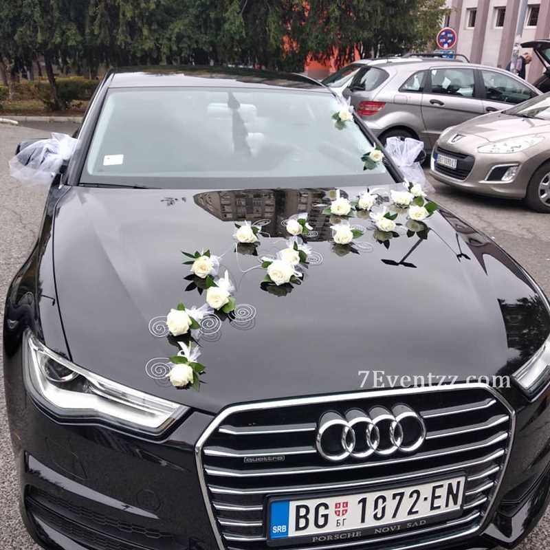 Wedding Car Decoration With Roses 